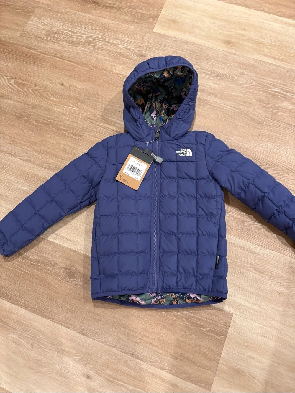 The North Face Kids Reversible ThermoBall Hooded Jacket, 5, Cave Blue